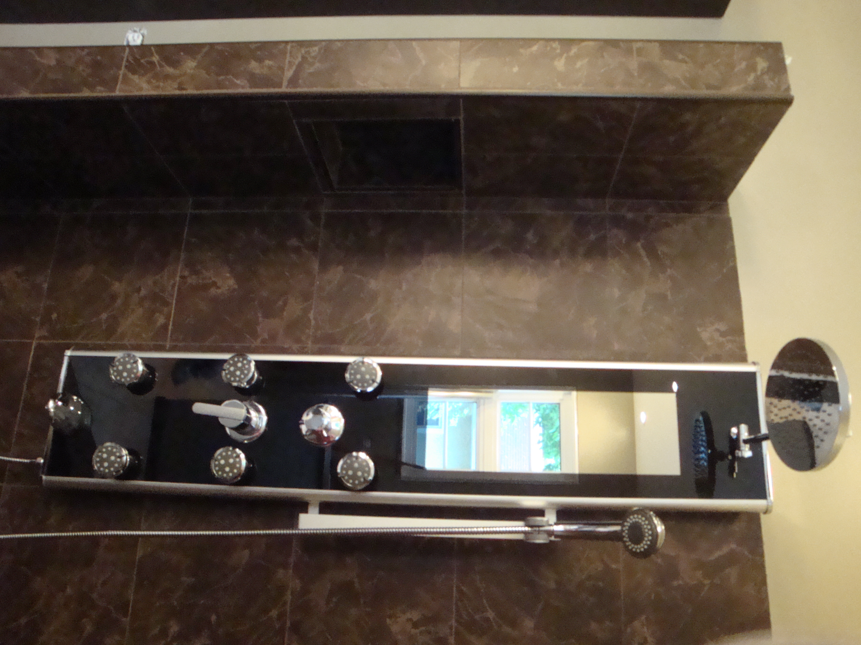 Main floor bathroom photo 103