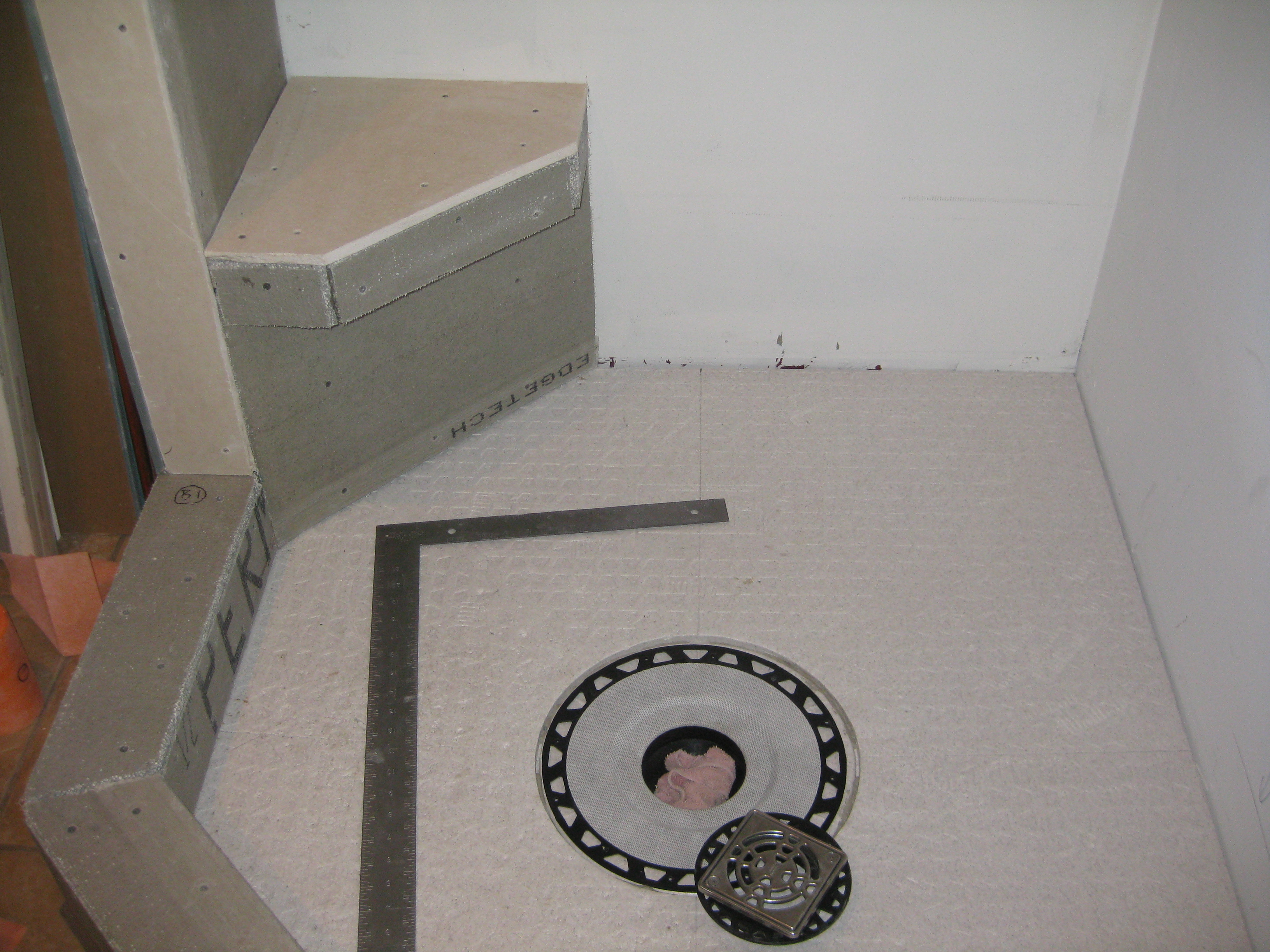 Main floor bathroom photo 111