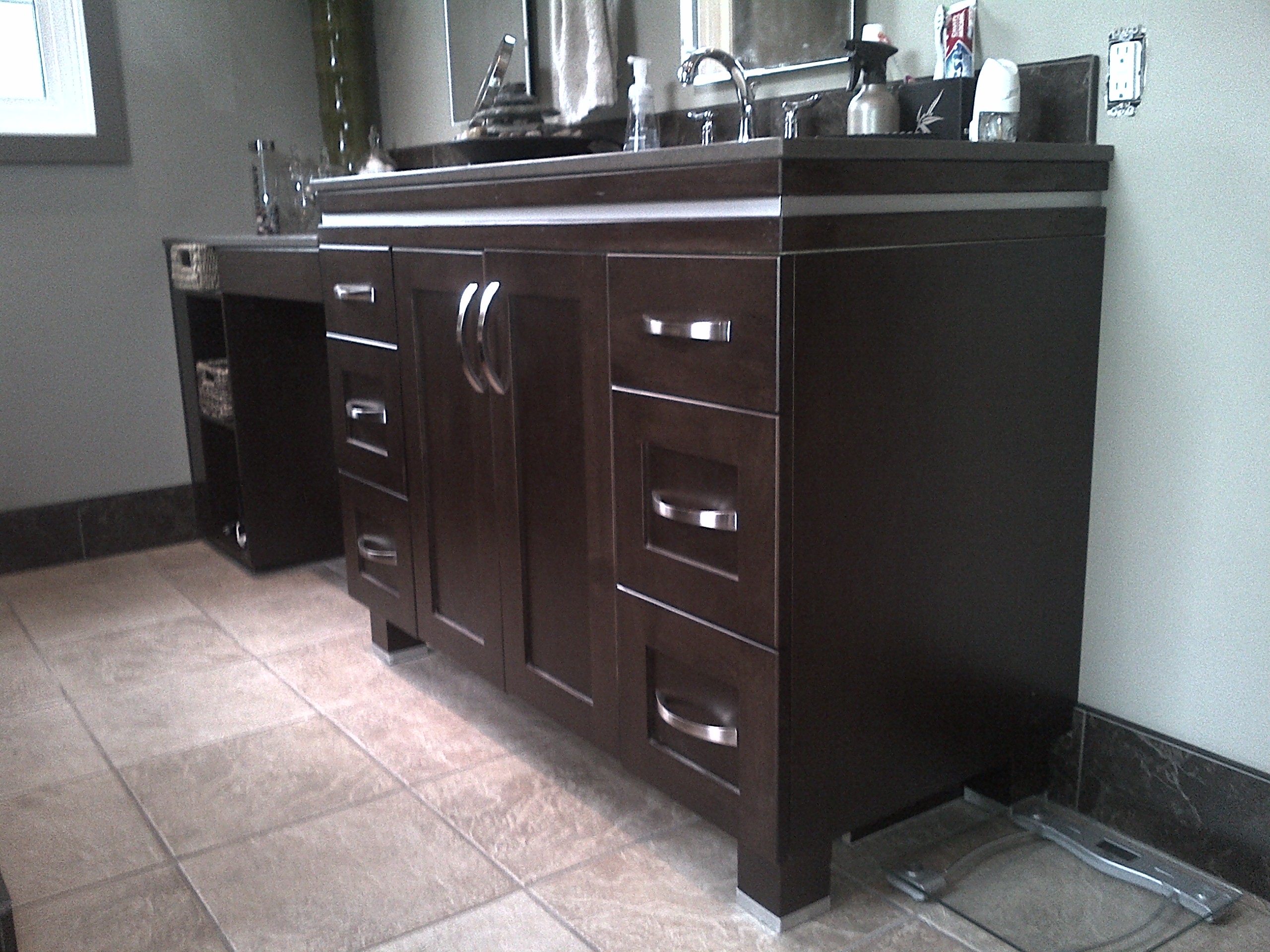 Main floor bathroom photo 120