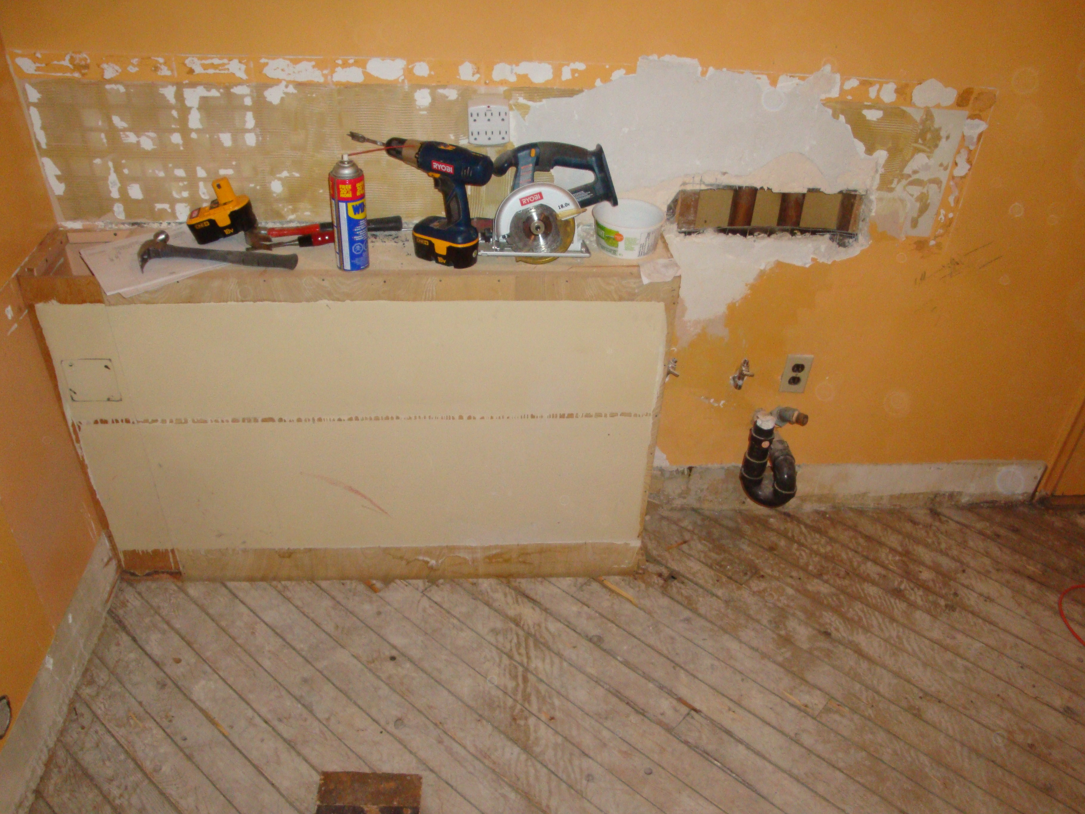 Main floor bathroom photo 36