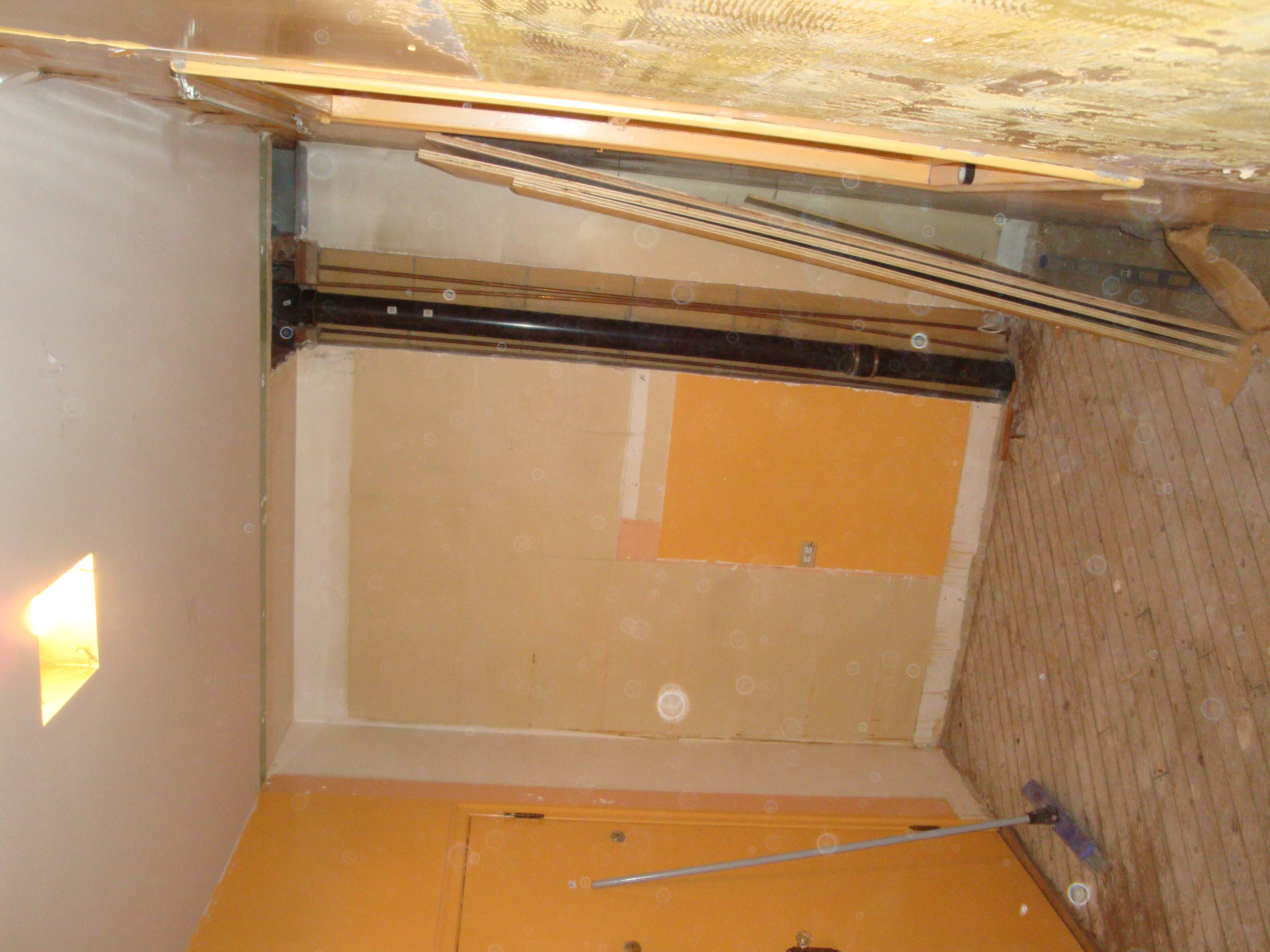 Main floor bathroom photo 37