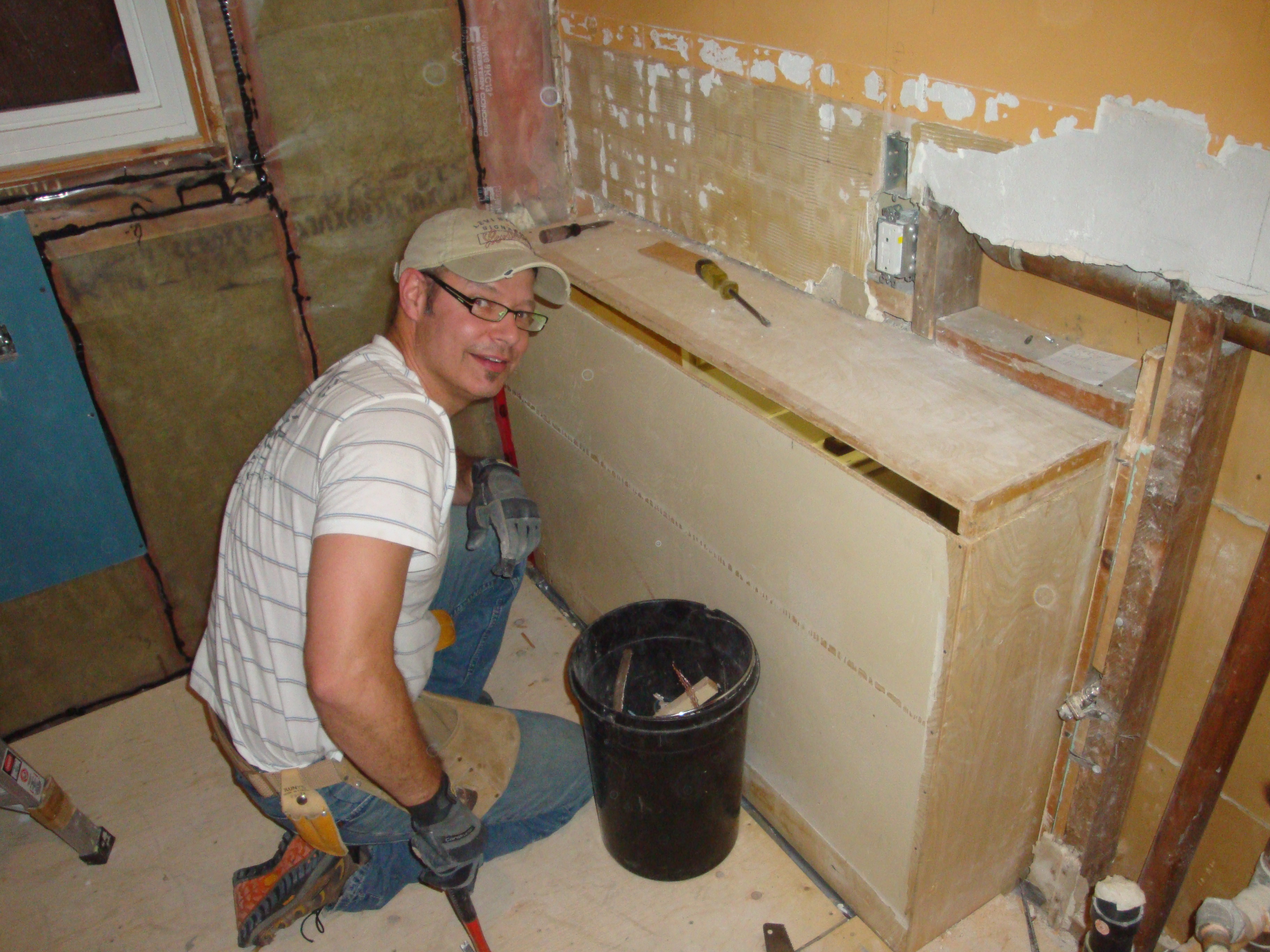 Main floor bathroom photo 42