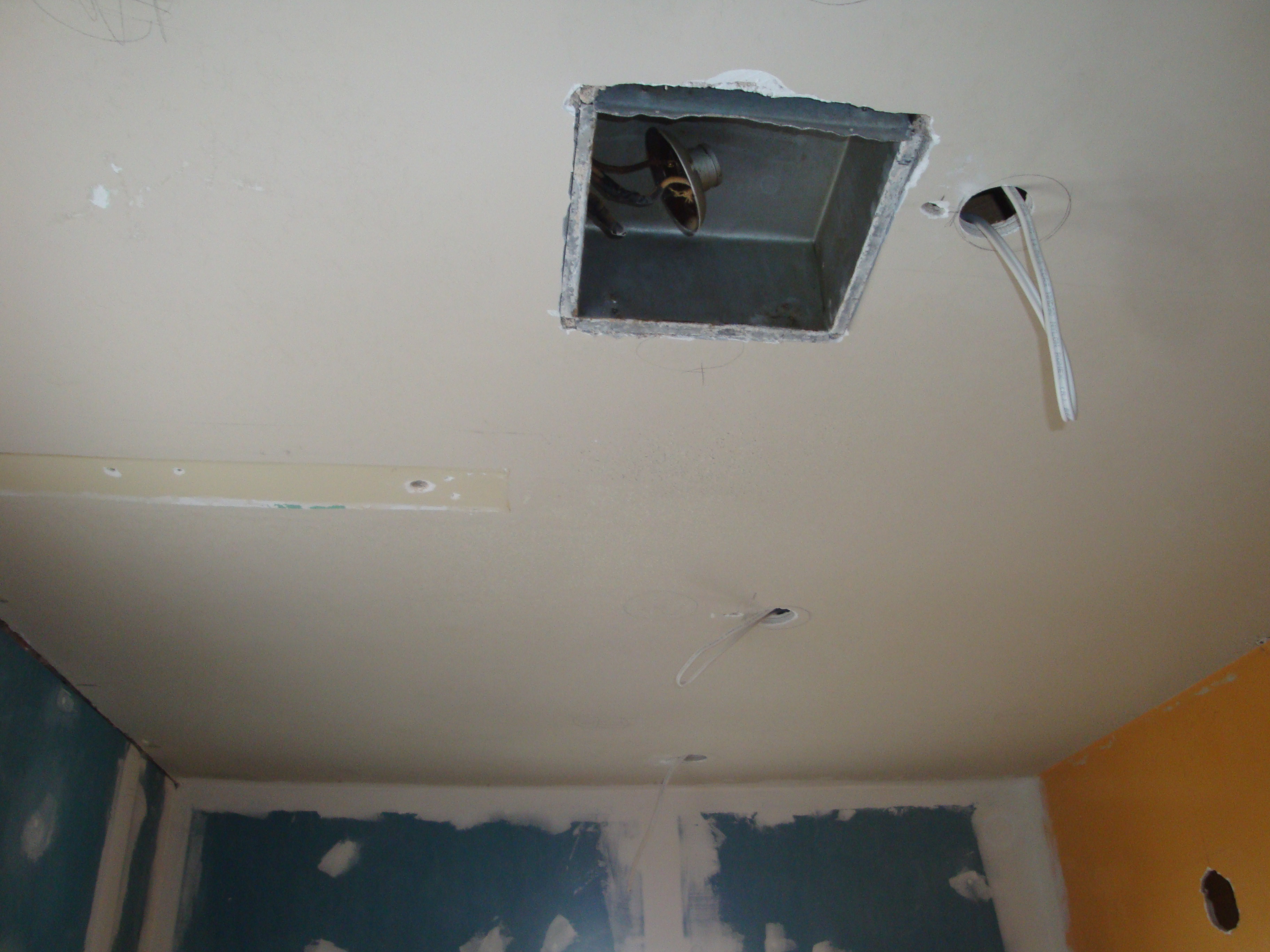 Main floor bathroom photo 48