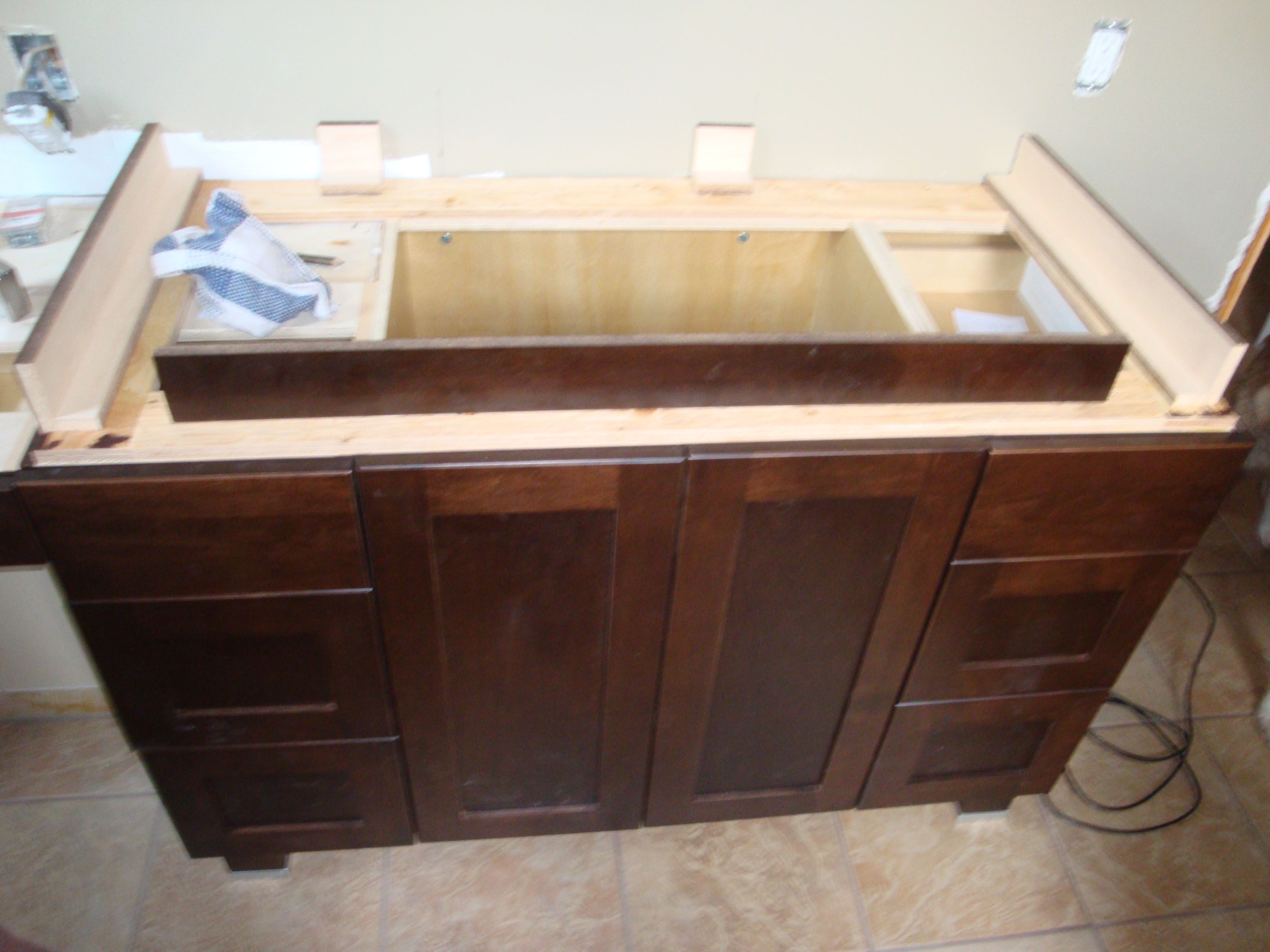 Main floor bathroom photo 85