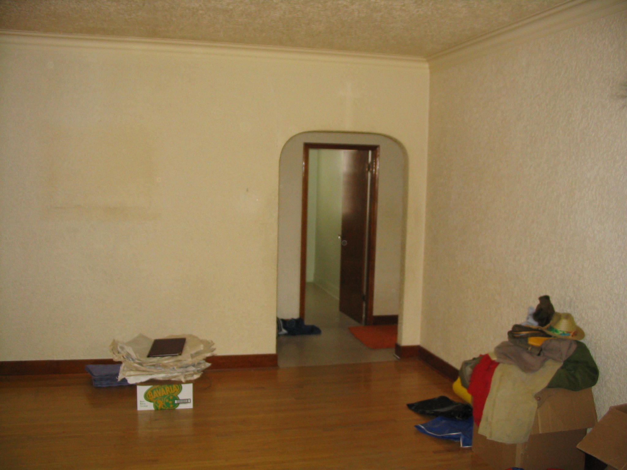 Pre-renovation photo 7