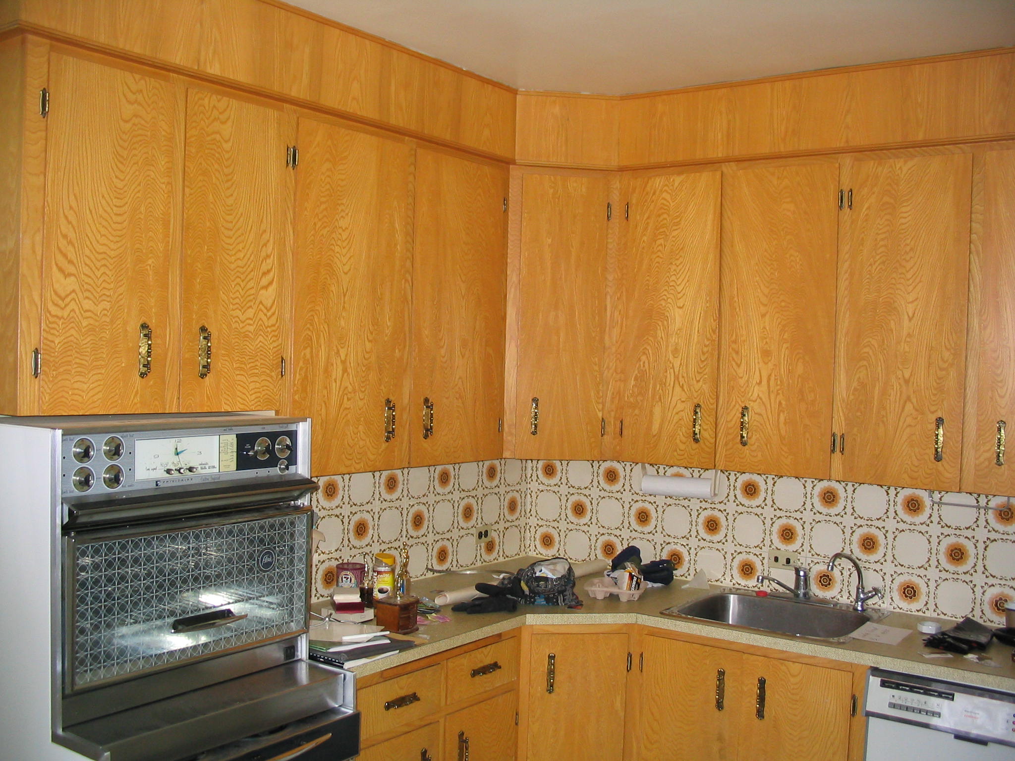 Pre-renovation photo 15