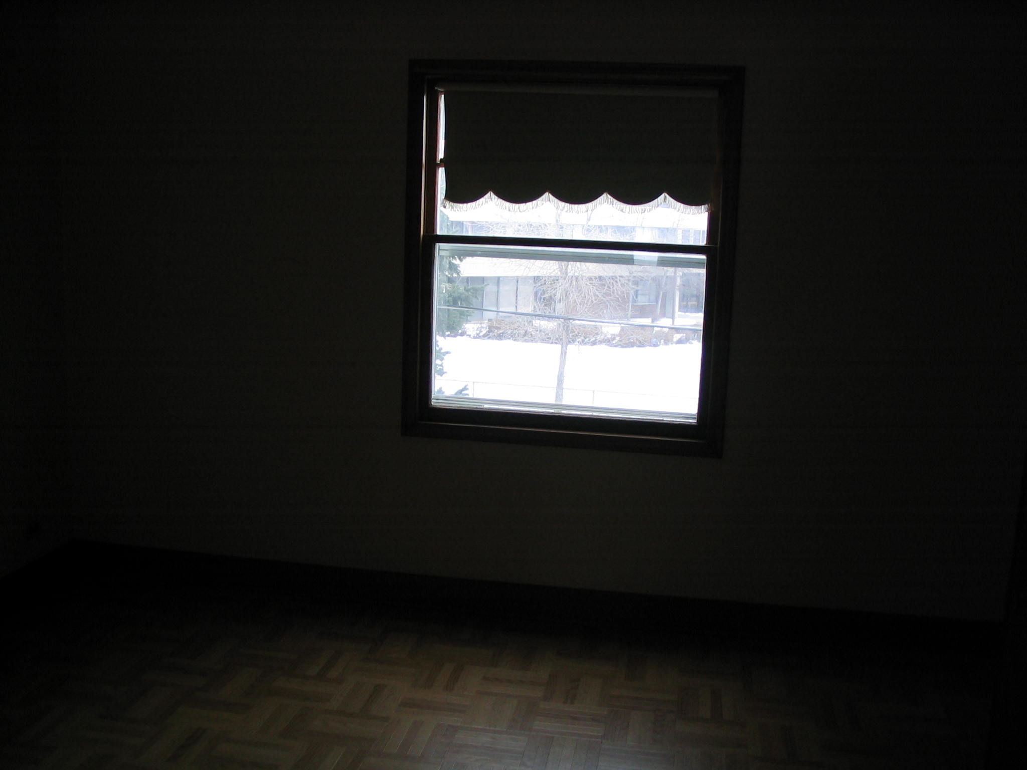 Pre-renovation photo 29
